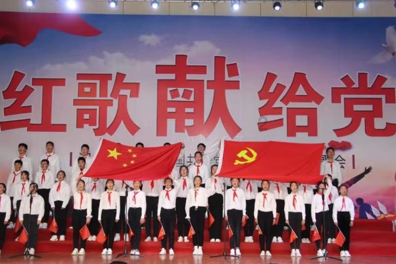 欢乐京津冀 一起过大年：稻米乡里逛大集 年味儿足