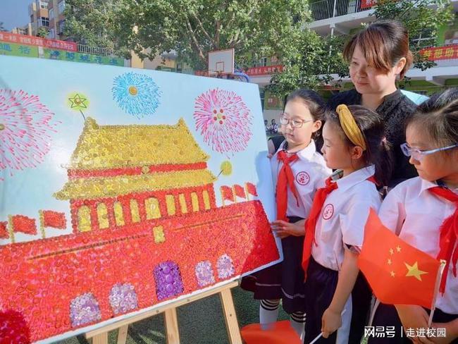 杨过和令狐冲如果只比剑法谁更胜一筹？游戏画面