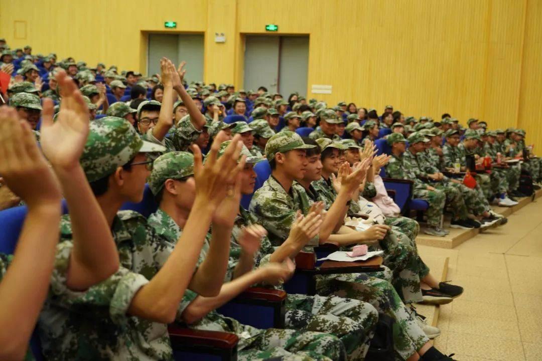 今日图闻丨2023年我国快递业务量超过1300亿件 约占全球快递总量的六成以上